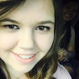 Meet your Posher, Tori