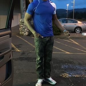 Meet your Posher, Kenneth