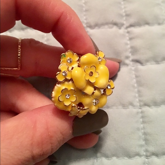 Yellow flower ring!