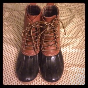 Steve Madden Tillis duck boots brown and navy