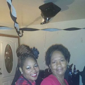 Meet your Posher, Mara