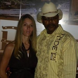 Meet your Posher, Laurie