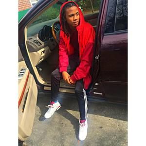 Meet your Posher, Dee