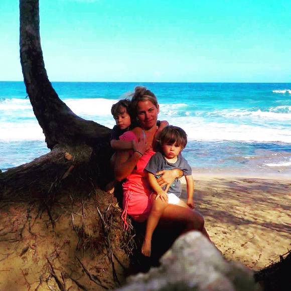 Meet your Posher, Heather - Picture 2 of 2