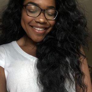 Meet your Posher, Carlee