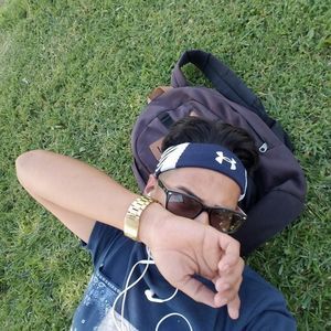 Meet your Posher, Jonathan