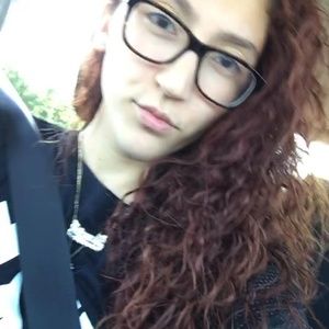 Meet your Posher, Dayja