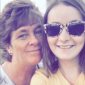 Meet your Posher, Nancy