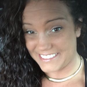 Meet your Posher, Stacy