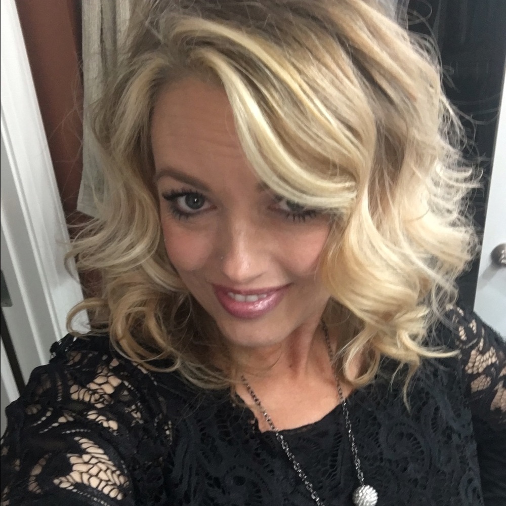 Meet your Posher, Alicia