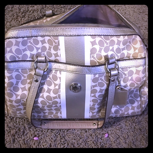 Coach purse - Picture 1 of 1