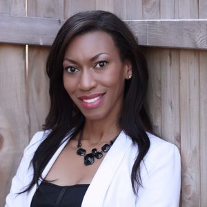 Meet your Posher, Kendra