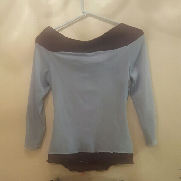 flirty blue blouse - Picture 3 of 4