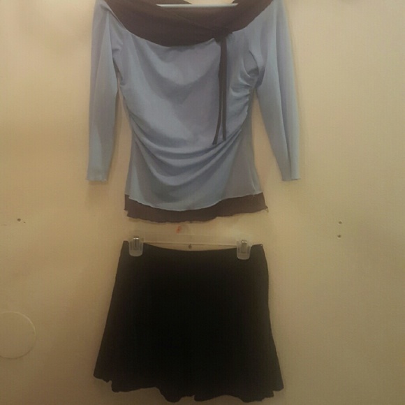 flirty blue blouse - Picture 4 of 4