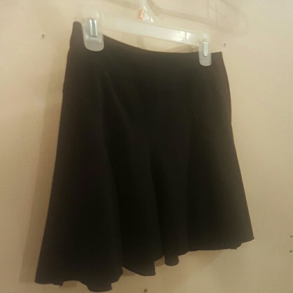 cute black skirt - Picture 3 of 3