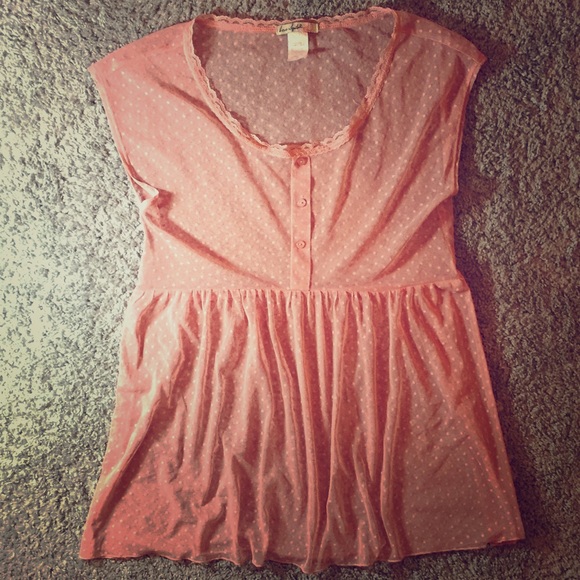 Love Squared Tops - Love Squared MEDIUM short sleeve blouse muted pink