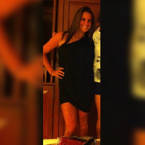 Guess by Marciano off the shoulder dress