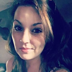 Meet your Posher, Elise