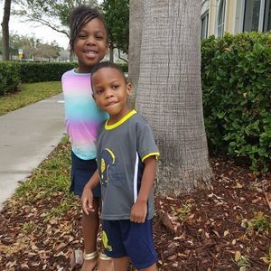 Meet your Posher, Juvens