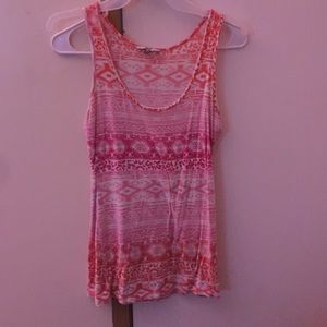 Muscle shirt, smoke free, per free home. Kept up.