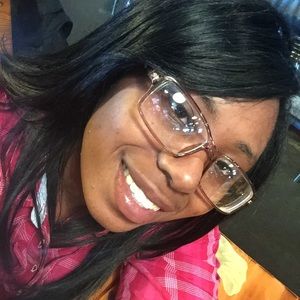 Meet your Posher, Shauntavia