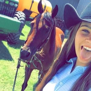 Meet your Posher, Ashleigh