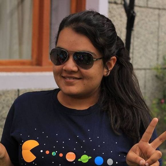 Meet your Posher, Ayu