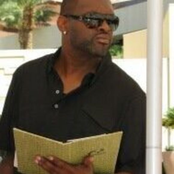 Meet your Posher, Cal