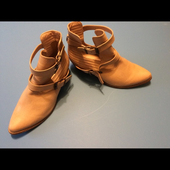 Beige Forever 21 Boots