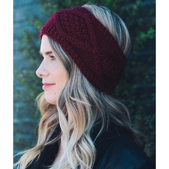 β¨HPβ¨Cable Knit Headbands. - Picture 3 of 4