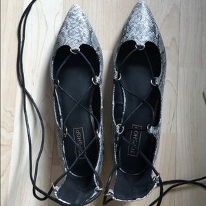 Topshop lace up flats 8.5