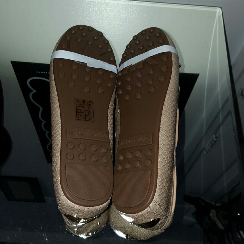 *FLASH SALE*New Michael Michael Kors Daisy Moc - Picture 8 of 8