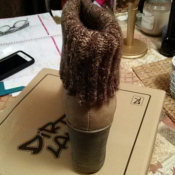 LEATHER Booties SALE - Picture 2 of 4