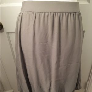 Giorgio Armani Collezioni Gray Skirt Skirt SZ 40
