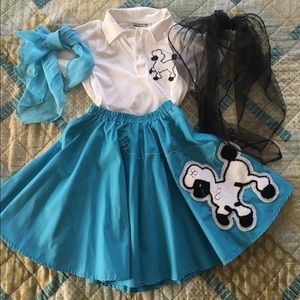 Girls dance costume size 5/6 possible a 7.