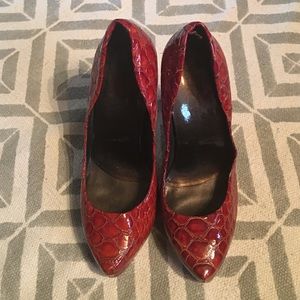 Jessica Simpson heels