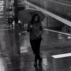 Meet your Posher, Alexis