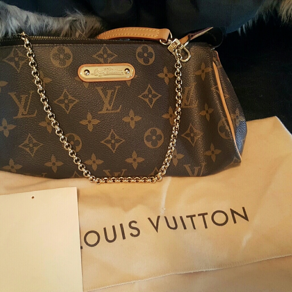 Authentic Louis Vuitton Eva Clutch