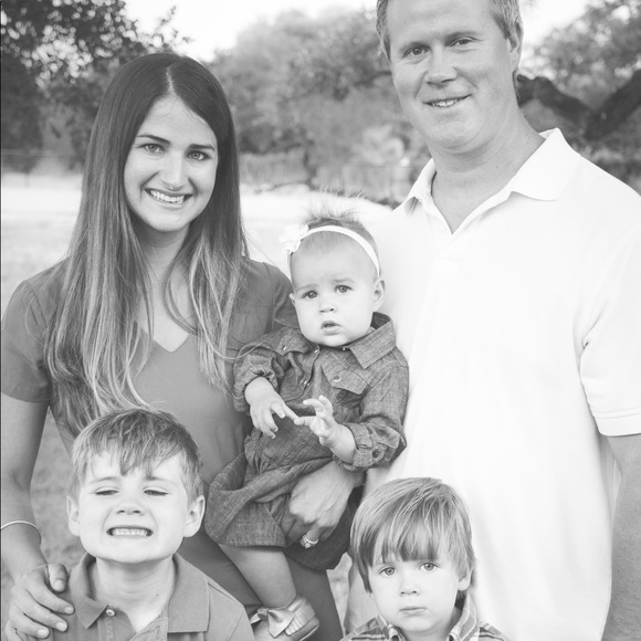 Meet your Posher, Jessica - Picture 2 of 4