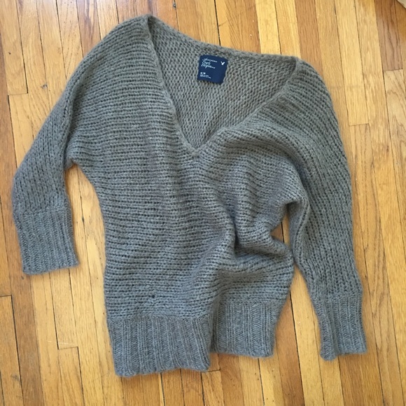 American Eagle Knitted Slouchy Tan Sweater