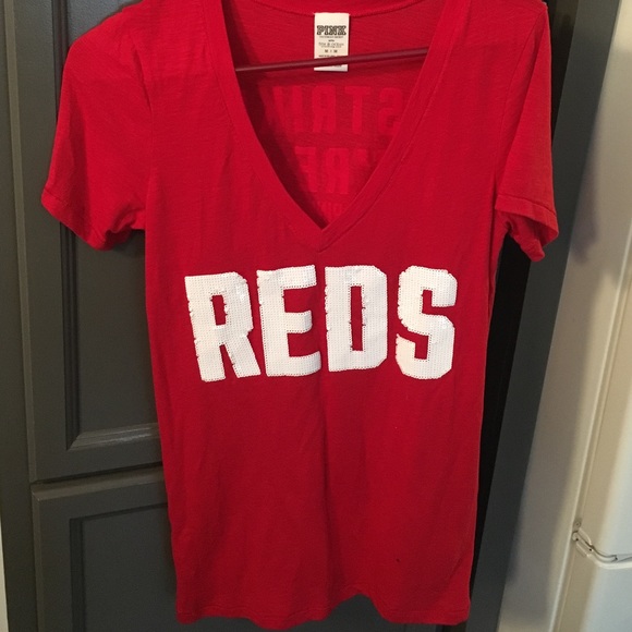 Victoria Secret Reds Vneck