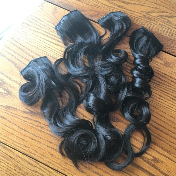 Deep brown clip in synthetic hair extensions - Picture 4 of 4