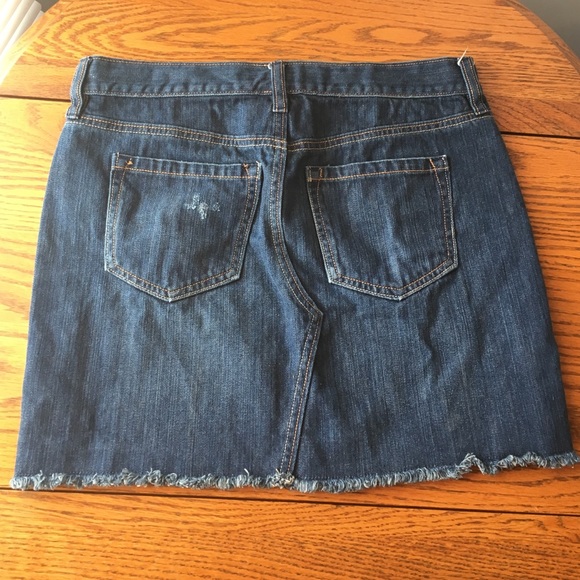 Blue Jean skirt old navy size 2 regular like new - Picture 2 of 4