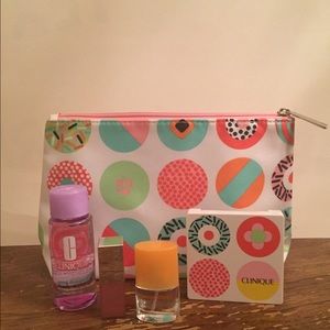 Clinique makeup set *BRAND NEW*