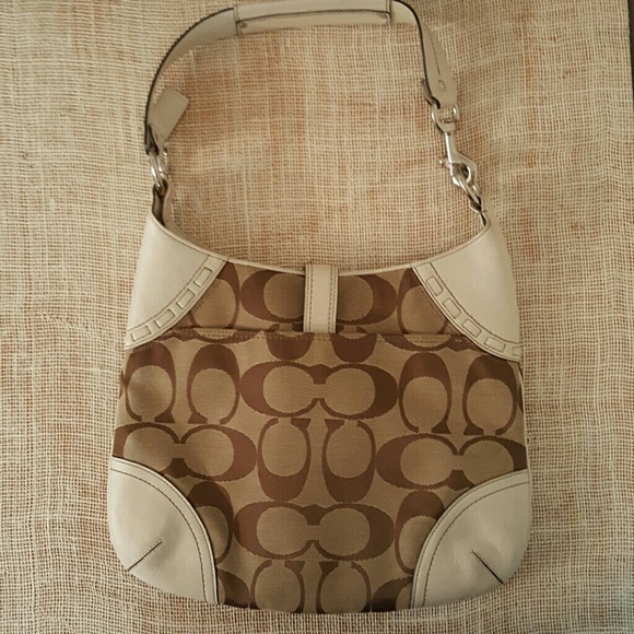 Coach Signature Large Hobo - Picture 2 of 4