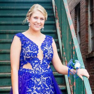 Meet your Posher, Caitlyn