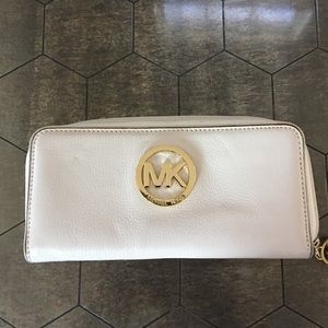 Michael Kors zip around wallet