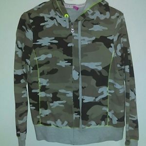 Camo zip up hoodie