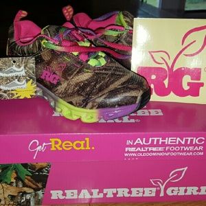 Realtree Girls Light Up Camo Sneakers
