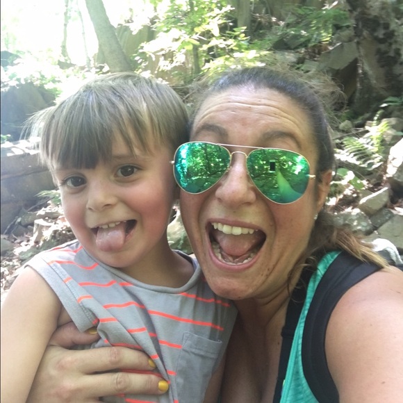 Meet your Posher, Kim